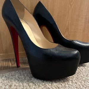 Moving Sale! 👠👠👠